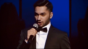 Cantante pop lirico Cammaratese Giuseppe Leto canta l’Inno di Mameli al Columbus Circle di New York