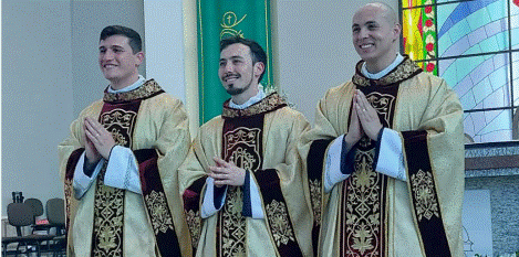 Festa nella Copiosa Redenzione: tre diaconi ordinati sacerdoti in Brasile