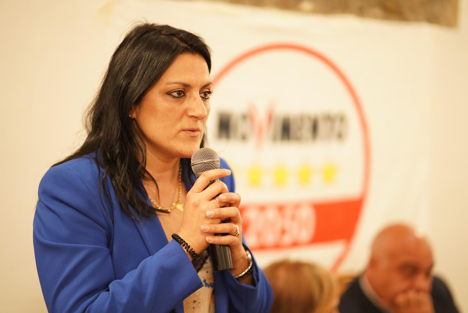 Fuga dei cervelli al Nord, Marano(M5s): “Non abbiamo bisogno del Ponte sullo Stretto ma di un futuro per i nostri giovani”