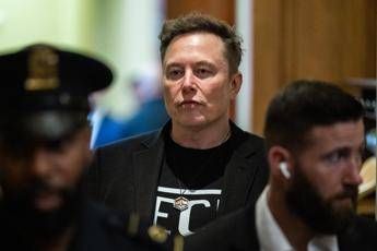 L’idea di Musk: “Costellazioni di satelliti per gestire il riscaldamento globale”