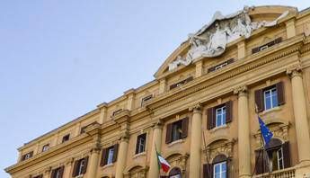 Manovra, centrodestra punta a ’emendamenti bandiera’: si tratta sull’oro