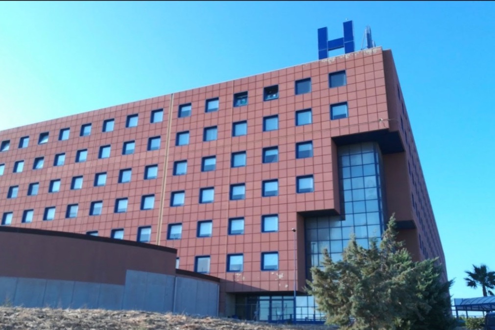 Migranti sbarcati a Porto Empedocle, 5 donne in ospedale