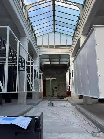 Proseguono lavori nuovo Mercato dell’Unità a Prati, arrivate le prime ‘lanterne’&nbsp;