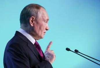 Putin: “Piano Usa base per accordo. Stop combattimenti se Ucraina si ritira da terre Russia”
