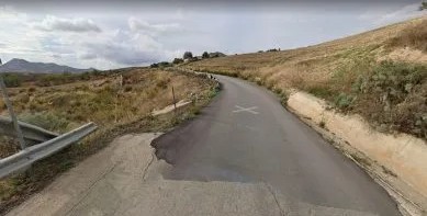 Traffico interdetto sulla Bompensiere – Mussomeli a causa di presenza di liquido sull’asfalto che lo rende scivoloso