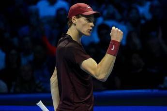 Sinner, vittoria alle Atp Finals con ‘inchino’ a Musetti: “Non c’è stato il livello visto ieri, ma sono contento”