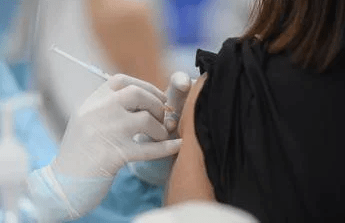 Vaccini, Tafuri (UniBa): “Aggiornare calendario con nuove immunizzazioni come anti-Rsv”