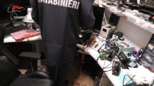 Sgominata banda Hi-Tech dei furti d’auto: perquisizioni tra Palermo, Alcamo e Milano