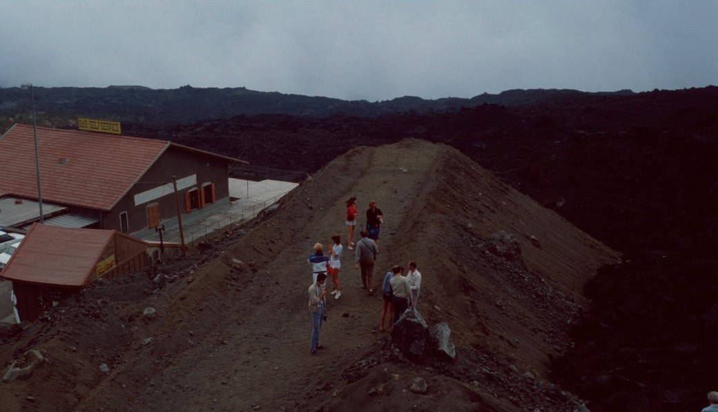 Un’impresa che sa di leggenda: Etna 1983, quando Catania piegò la lava. Il 28 novembre docufilm e testimonianze al Teatro ABC