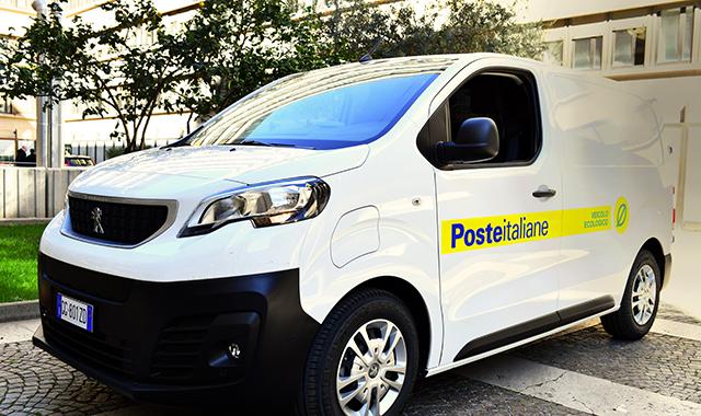 Caltanissetta, Poste Italiane sostiene la Giornata Nazionale della Colletta Alimentare