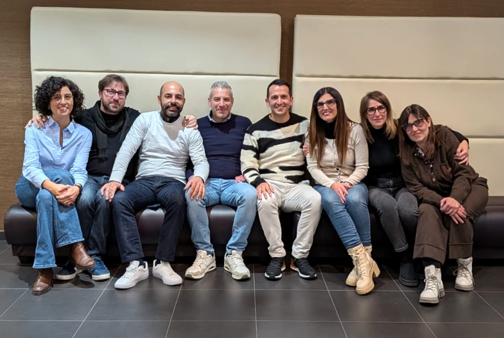 Mussomeli, diplomati nel 2004 festeggiano ancora l’amicizia nata tra i banchi di scuola