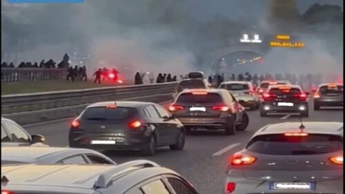 Scontri in autostrada, denunciati 30 ultras di Catania e Casertana