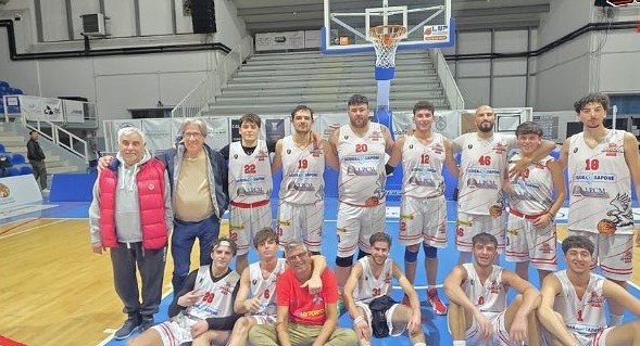 L’Invicta non si ferma più. Per i nisseni 5^ vittoria consecutiva nel campionato di basket maschile Dr2 contro la Roncalli