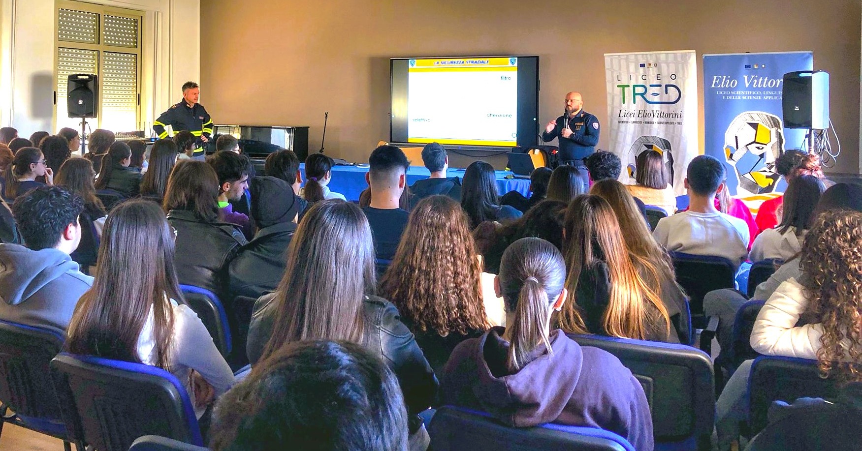 Caltanissetta. Al “Mottura” ultimo incontro dell’anno della Polizia sulla sicurezza stradale