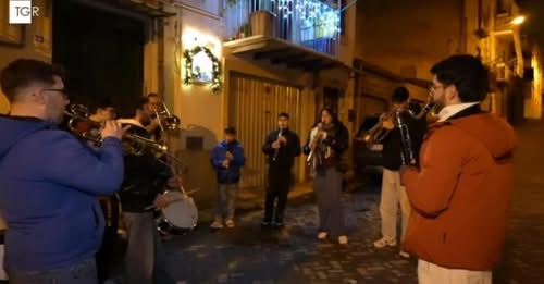 San Cataldo. Su TGR Sicilia – Rai 3 servizio televisivo dedicato alla tradizione delle novene natalizie itineranti