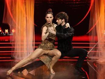 Ballando, Delogu: “Nikita è la versione bionda di De Martino”. Poi l’ipotesi Sanremo