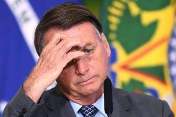 Brasile, l’ex presidente Bolsonaro operato per singhiozzo cronico
