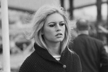 Brigitte Bardot, una vita tra amori travolgenti e cuori infranti