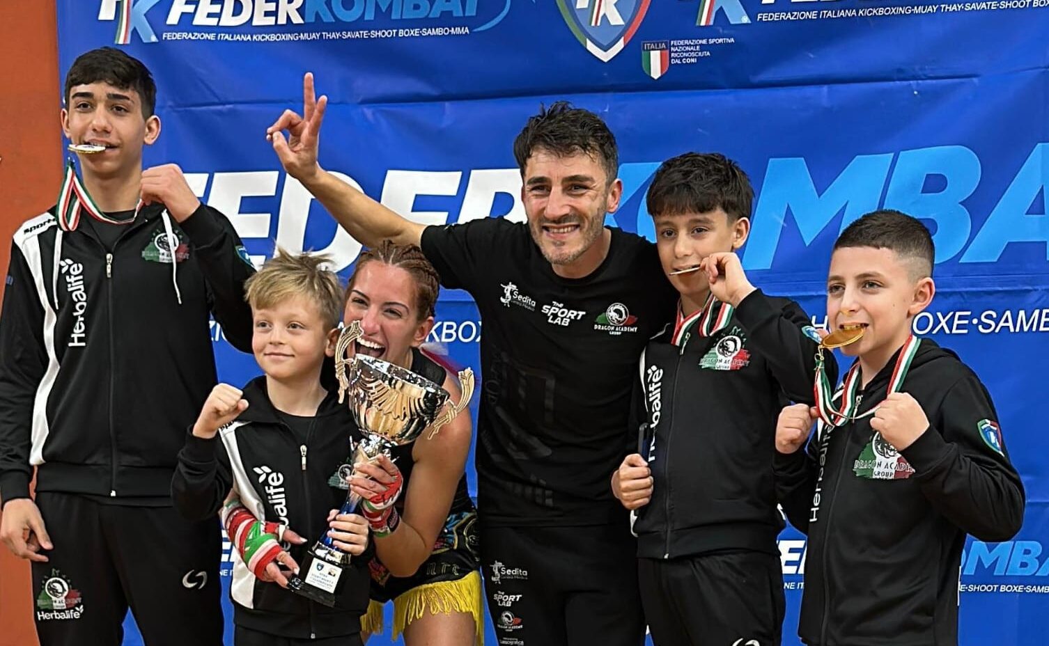 Caltanissetta, Dragon Academy Group: 4 ori, 2 argenti e la vittoria di Elisa Iannello nel Prestige Fight