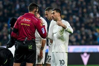Marusic cade in area, Gila tocca di mano: rigori ‘fantasma’ in Udinese-Lazio?