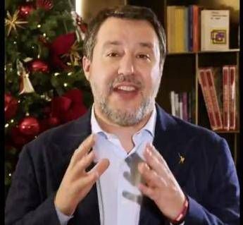 Natale, gli auguri di Salvini: “Felice per il primo da assolto dopo 5 anni”