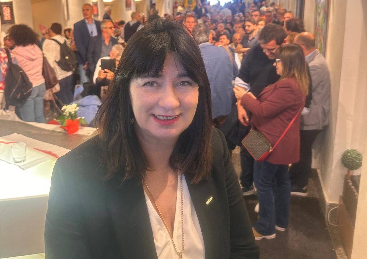 Carmina(M5S): “Ferrovie siciliane, treni blues ennesimo spreco: 300 milioni di euro per treni che non possono essere utilizzati. Mancano le rotaie”