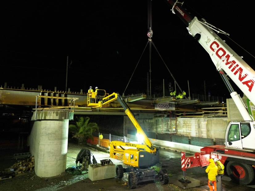 Santa Teresa di Riva, completato il varo della prima campata su Via Agrò