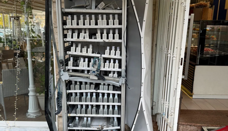 Ordigno davanti a un bar pasticceria a Palermo, indagano i Carabinieri