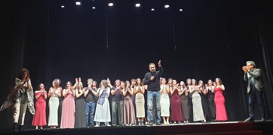 Caltanissetta, studenti dell’I.I.S. “A. Volta” in scena con “Odi et amo”