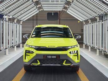 Skoda Elroq raggiunge le 100.000 unità prodotte: un traguardo strategico per il marchio