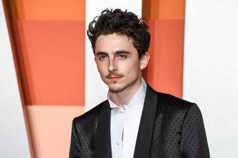 Timothée Chalamet, il divo ribelle e ‘romanista’ che ha conquistato compie 30 anni