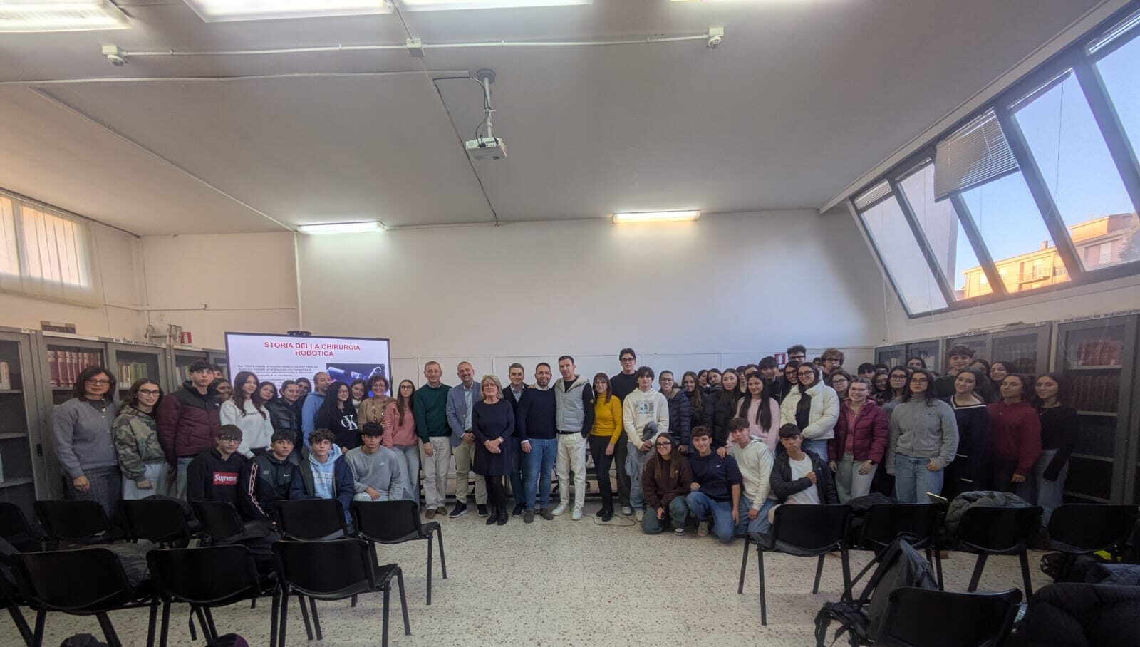 Caltanissetta, studenti dell’I.I.S. “A. Volta” incontrano il medico chirurgo Giuseppe Virzì