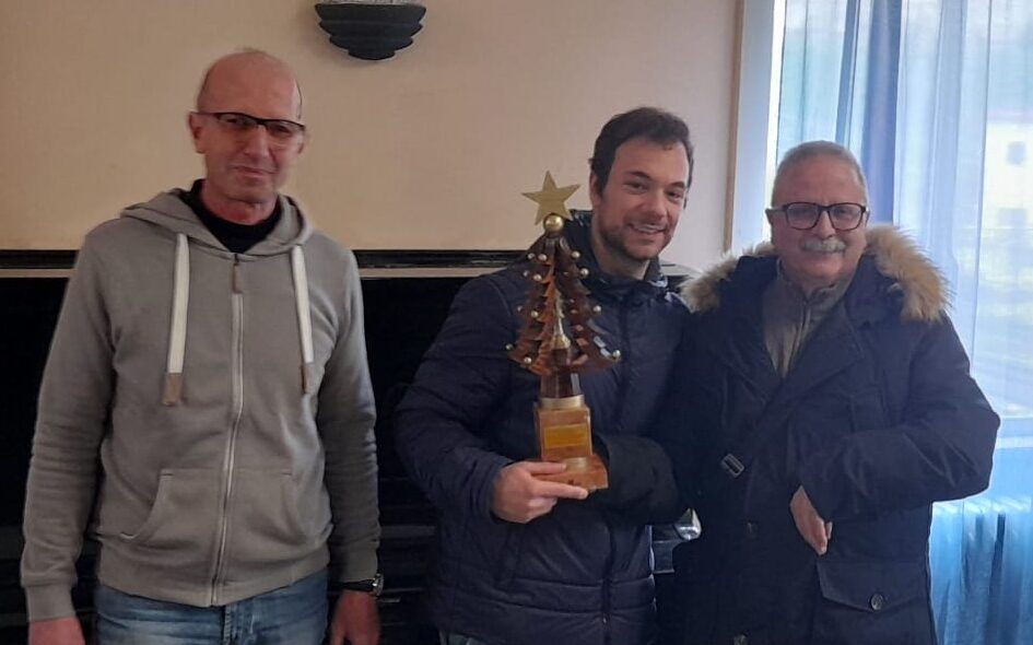 Caltanissetta, ASD L’Alfiere: Matteo Savarino vince il Torneo Natalizio di scacchi