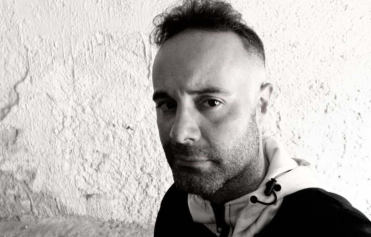 Caltanissetta, l’opera “Guardando il cielo di Cefalù” del nisseno Salvatore Gumina in mostra al Premio Internazionale Artista d’Europa a Venezia