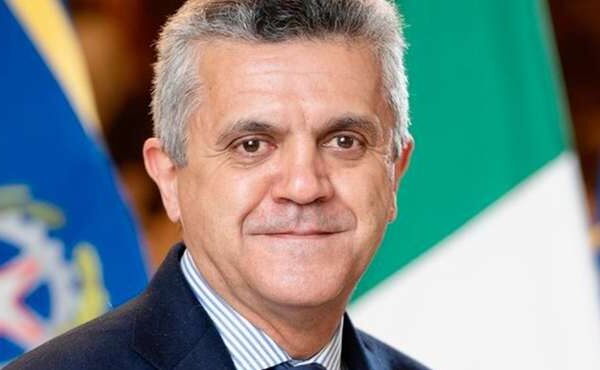 Prefettura Caltanissetta, il 5 dicembre al Centro Polivalente “Michele Abbate” giornata di formazione “Il cerimoniale, normative e comportamenti nelle relazioni istituzionali” con Enrico Passaro