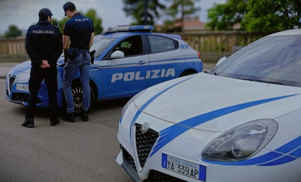 Caltanissetta, controlli della Polizia in centro storico: sequestri e perquisizioni