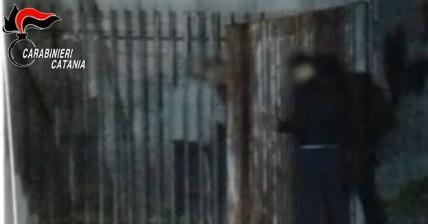 Operazione antidroga nel Catanese, 14 misure cautelari