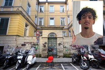 Aba ucciso a scuola, parla l’ex fidanzata di Atif: “Dopo le coltellate è venuto da me, lo sguardo freddo e l’arma ancora in mano”