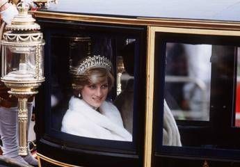 Addio a David Thomas, lo storico ‘Gioielliere della Corona’: l’incontro con la famiglia reale