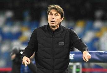 Conte: “Disastro Napoli? Piano con le parole”. Poi critica il calendario