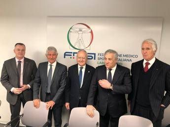 Doping, Tajani: “Accreditamento olimpico laboratorio è eccellenza italiana”