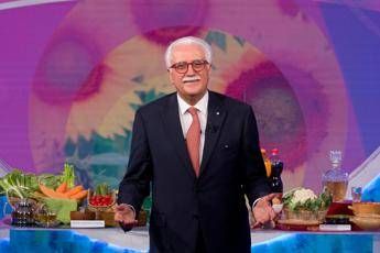 “Dormire bene aiuta a dimagrire”, i consigli di Calabrese