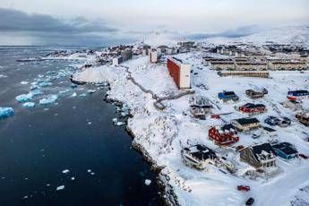 Groenlandia, 100 soldati europei sull’isola? “Per Trump non cambia nulla”