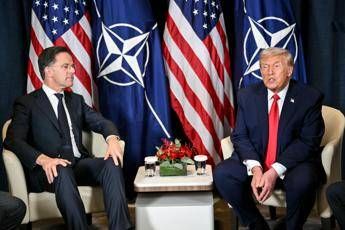 Groenlandia, la svolta di Trump: “Accordo con la Nato, stop dazi”
