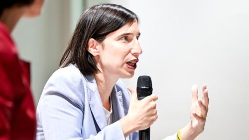Niscemi, arriva Elly Schlein: “dirottare 1 mld stanziato su ponte Stretto”