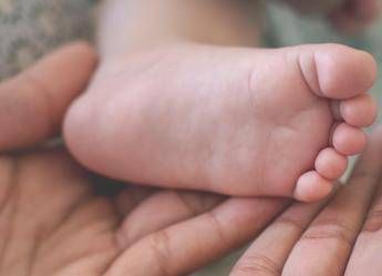 Milano, Filippo batte tutti: è il primo nato del 2026