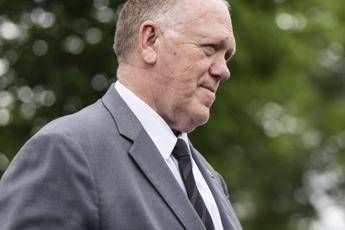 Minneapolis, lo ‘zar dei confini’ Homan: “Tolleranza zero per chi minaccia agenti, Ice deve essere migliorata”