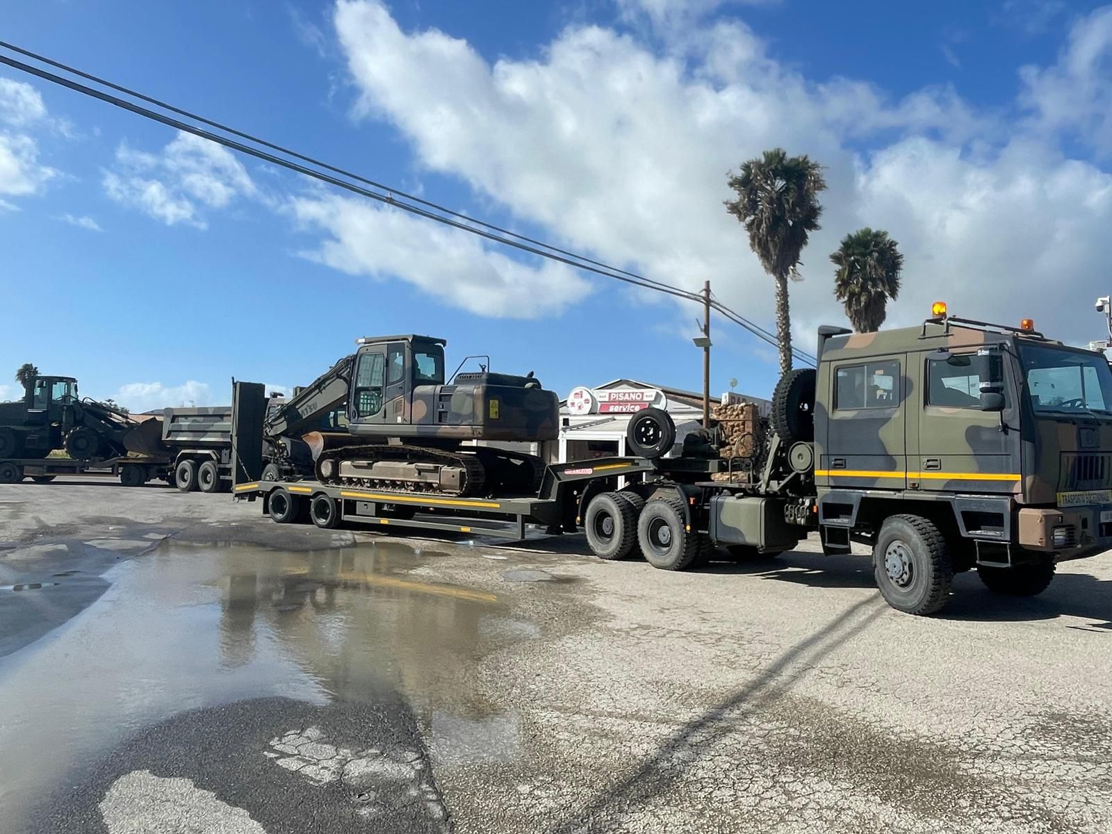 A Niscemi interviene l’Esercito: i genieri della Brigata Aosta all’opera per i primi interventi nell’abitato colpito dalla frana