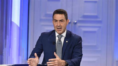Vannacci, un leader in ascesa: ‘Futuro Nazionale’, per i sondaggisti può valere 5%