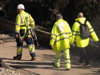 Spagna, nuovo incidente ferroviario: un morto e 15 feriti vicino a Barcellona